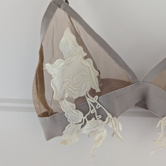 SKIVVIES by For Love & Lemons Rose Bud Bra Grey XS - Picture 6 of 7